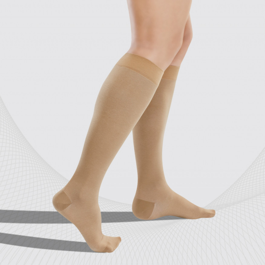 Medical compression knee stockings, with cotton, unisex. For daily use and travel. Cotton Medical compression knee stockings, with cotton, unisex. For daily use and travel. Cotton