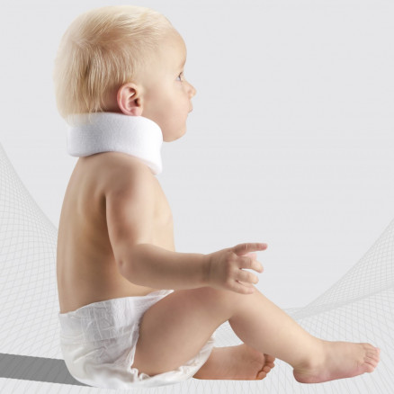 Medical head holder with soft fixation for neck vertebra, for children