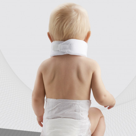 Medical head holder with soft fixation for neck vertebra, for children