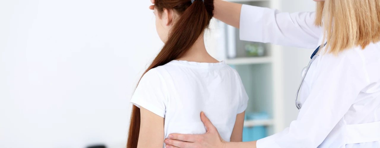 Don’t ruin your posture – lift your head from the phone!