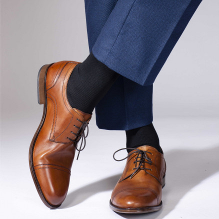 Medicininės kompresinės kojinės iki kelių su raštais. Kelionėms, kasdienai ir darbui biure. Business